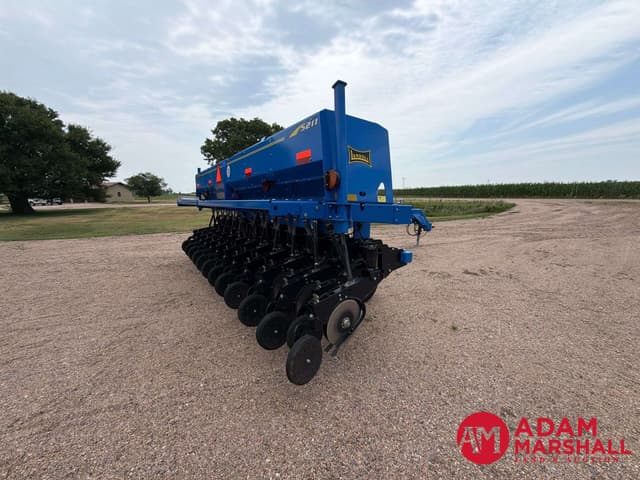 Image of Landoll 5211 equipment image 3