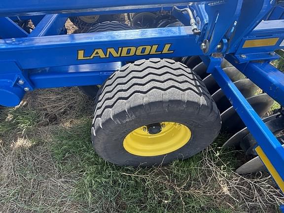 Image of Landoll 7431 equipment image 4