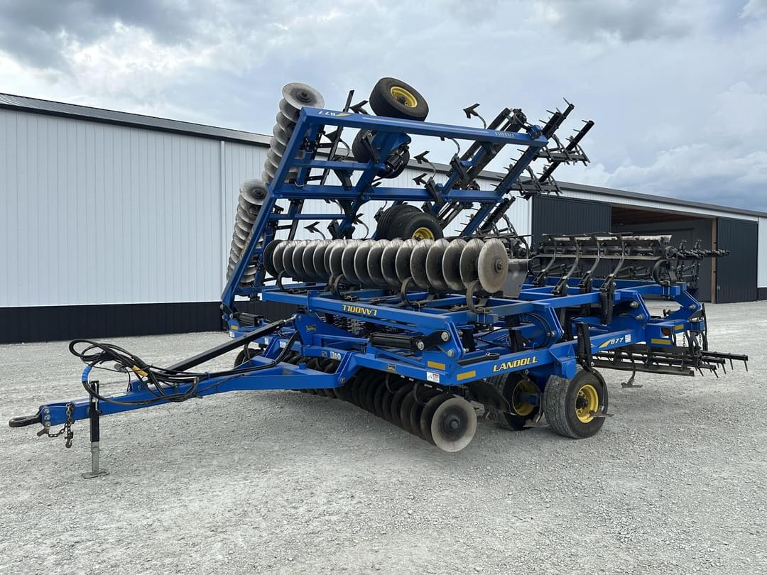 Image of Landoll 877 Primary image