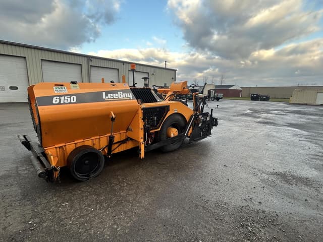 Image of LeeBoy 6150 equipment image 3