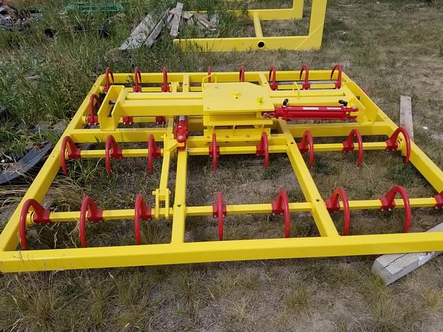 Image of Lewco The Bale Handler equipment image 4