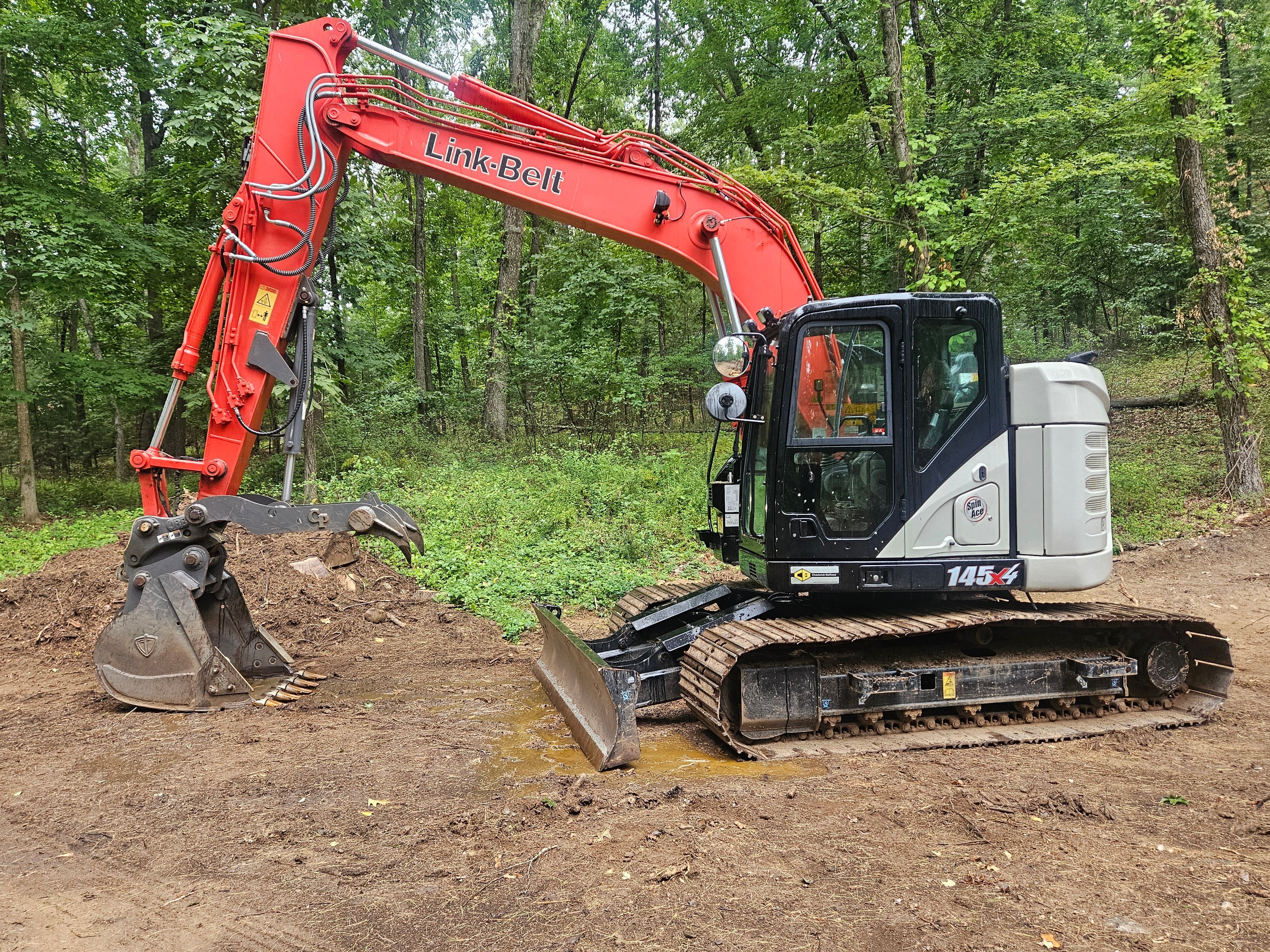 2022 Link-Belt 145X4 Equipment Image0