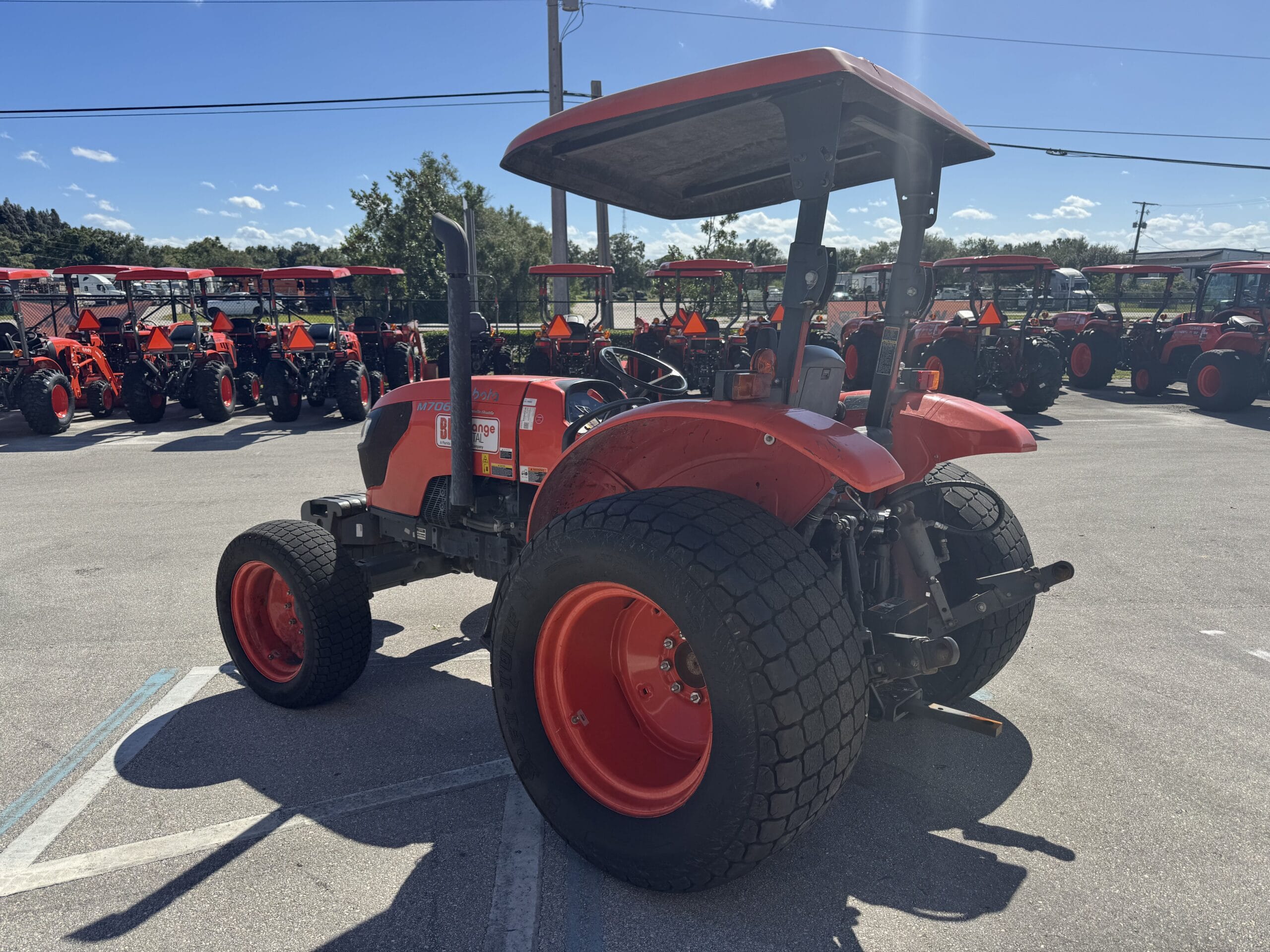 2022 Kubota M7060HD Equipment Image0