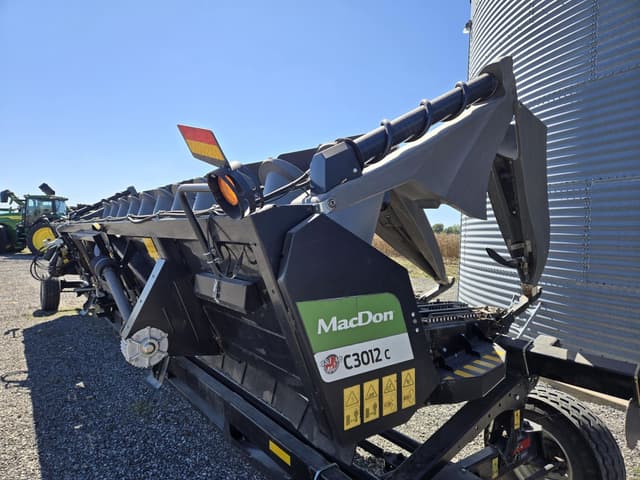 Image of MacDon C3012C equipment image 3