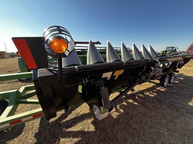 Image of MacDon C3808 equipment image 1