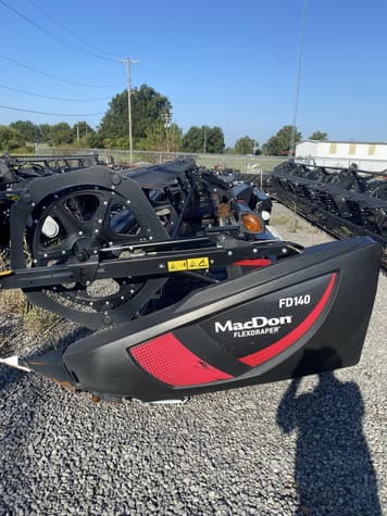Main image MacDon FD140