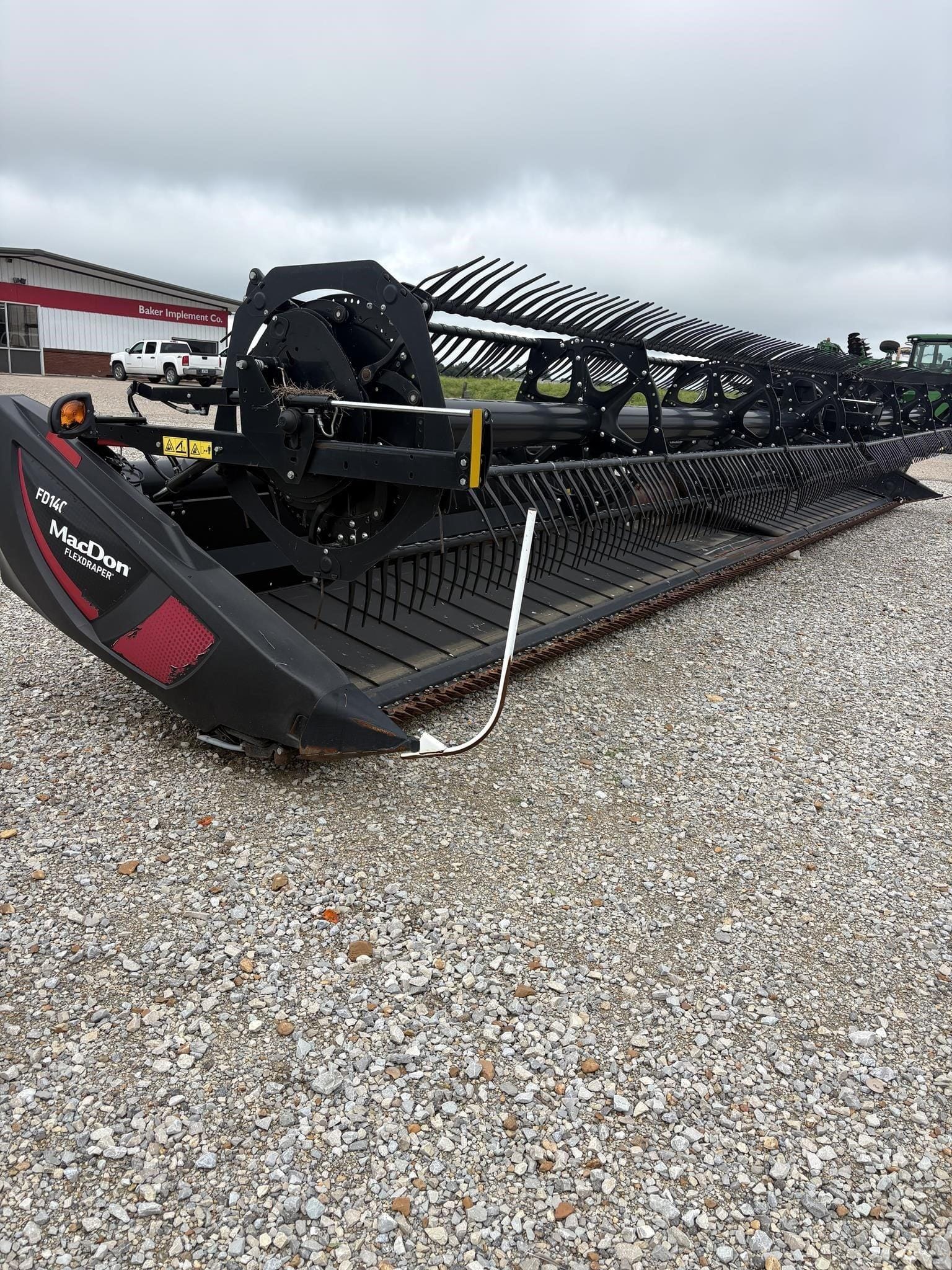 2022 MacDon FD140 Equipment Image0