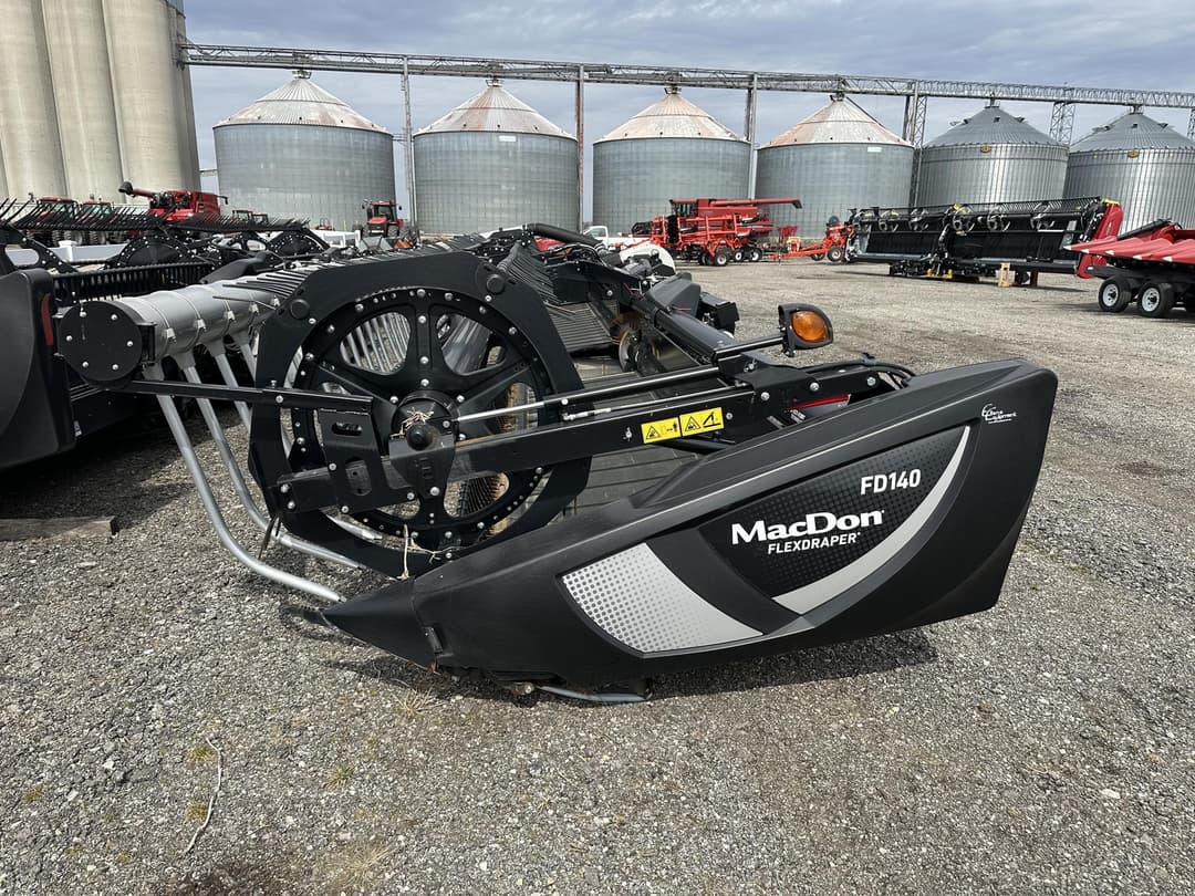 Image of MacDon FD140 Primary image