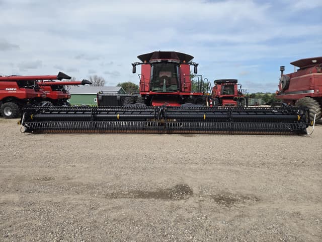 Image of MacDon FD140 equipment image 1