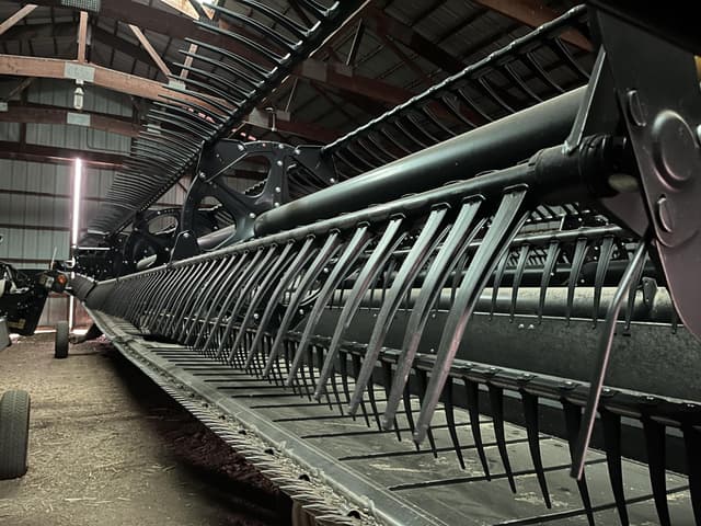 Image of MacDon FD145 equipment image 3