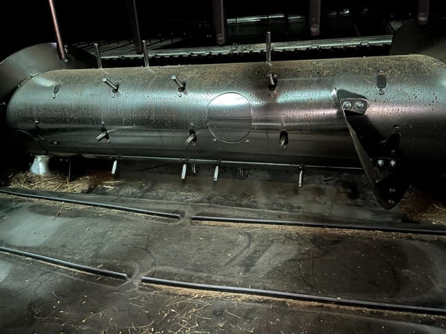 Image of MacDon FD145 equipment image 4