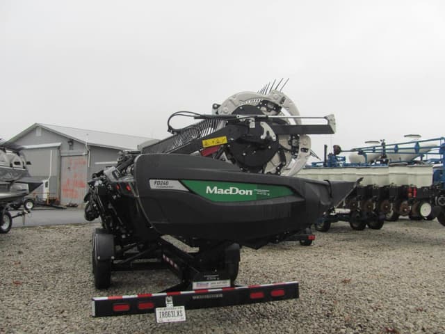 Image of MacDon FD240 equipment image 3