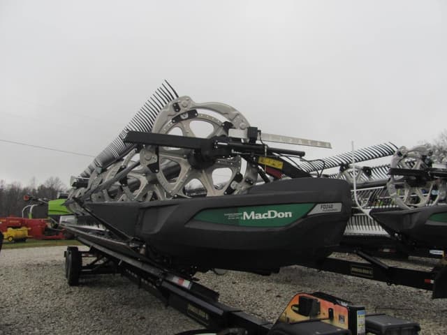 Image of MacDon FD240 equipment image 2