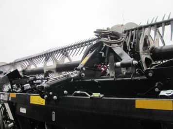 Main image MacDon FD240