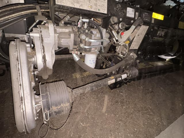 Image of MacDon FD250 equipment image 4