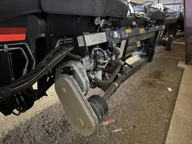 Image of MacDon FD250 equipment image 3