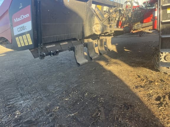 Image of MacDon C2018C equipment image 4