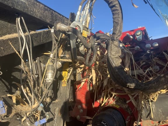 Image of MacDon C2018C equipment image 4