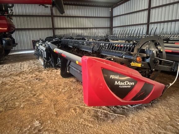 2022 MacDon FD140 Equipment Image0