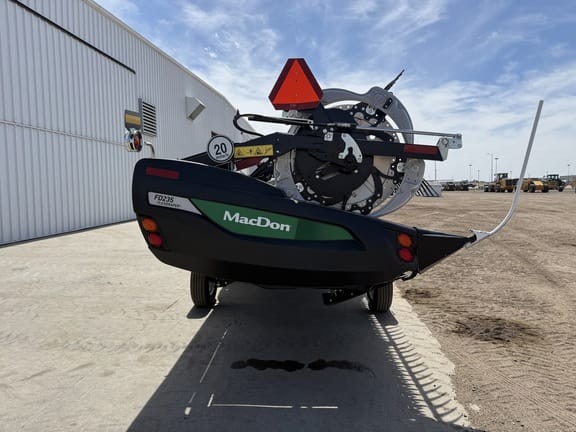 2022 MacDon FD235 Equipment Image0