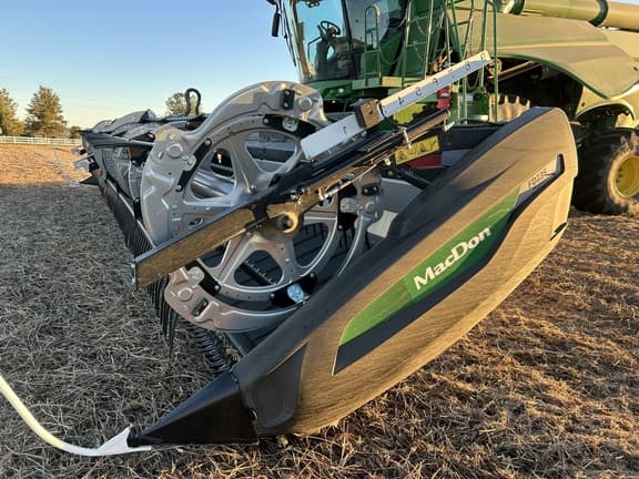 Image of MacDon FD235 Primary image