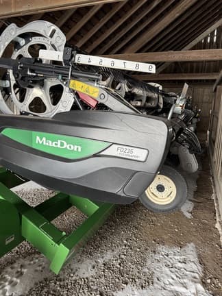 Main image MacDon FD235