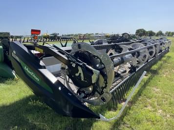 Main image MacDon FD235