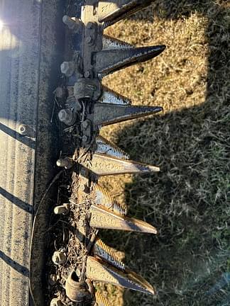 Image of MacDon FD240 equipment image 2