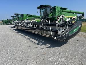 2022 MacDon FD240 Image