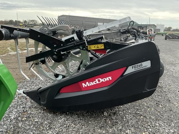 Image of MacDon FD240 equipment image 2