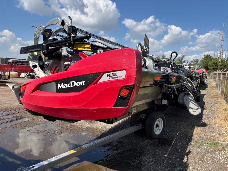 2022 MacDon FD240 Equipment Image0