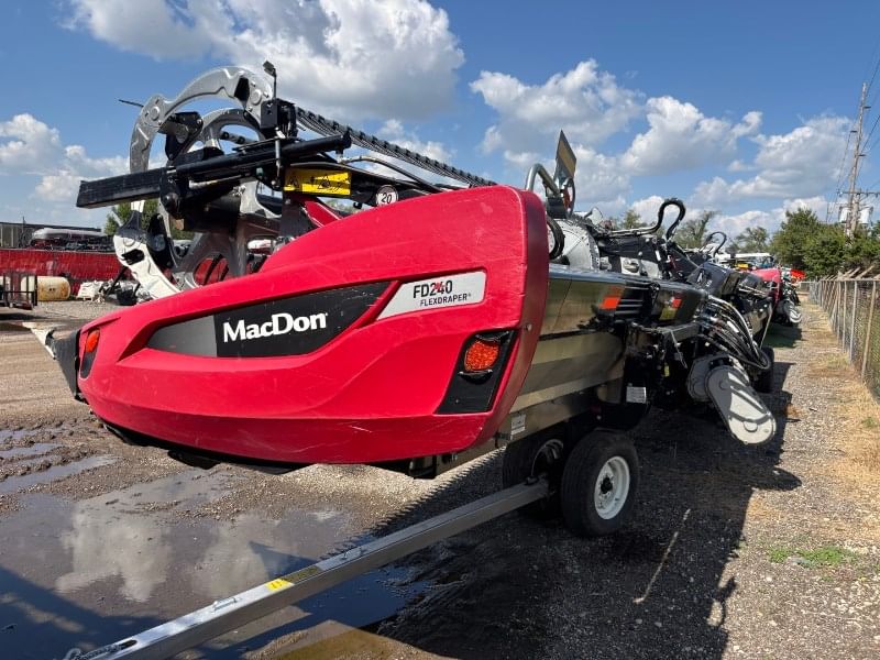 2022 MacDon FD240 Equipment Image0