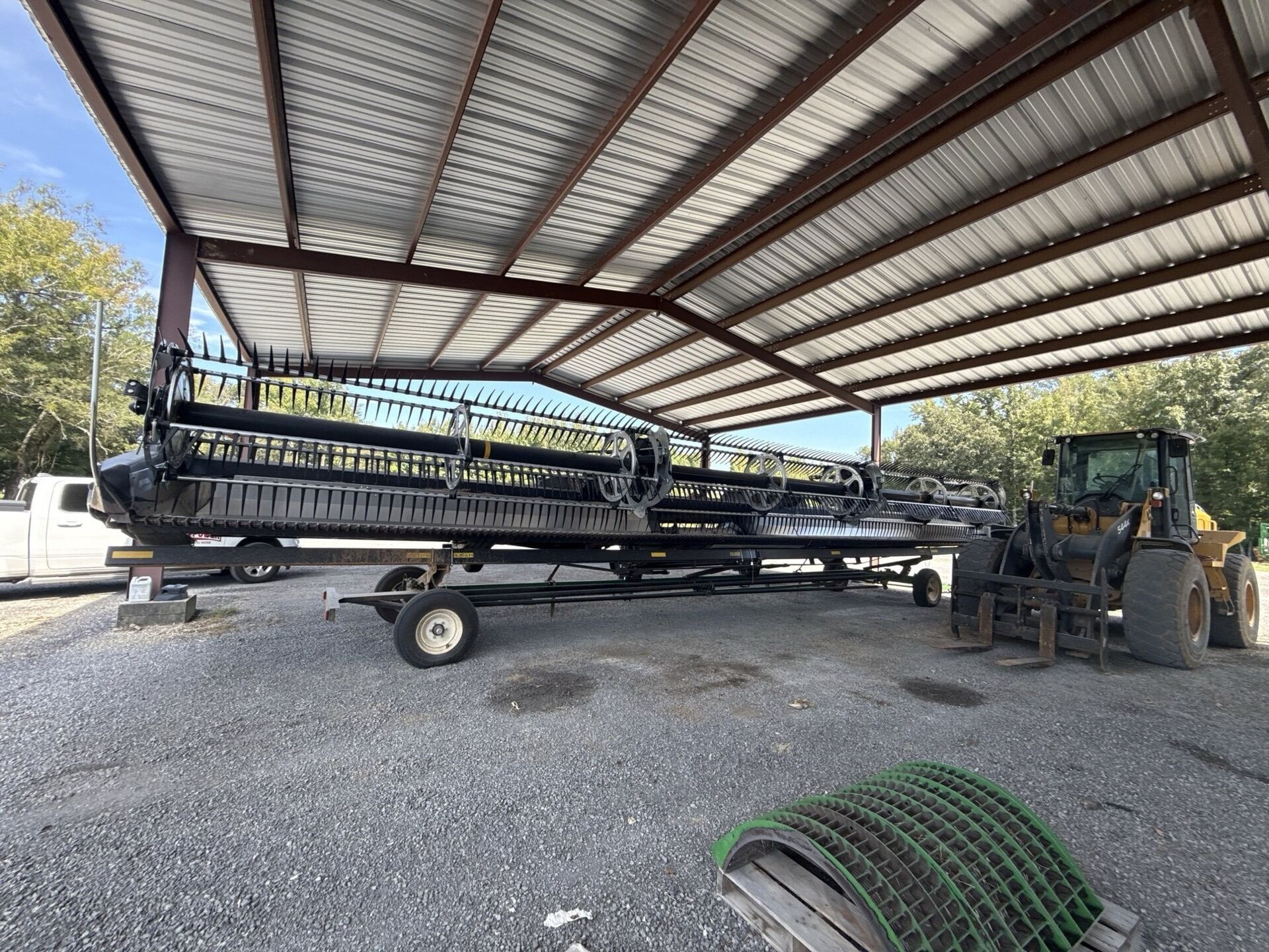 2022 MacDon FD245 Equipment Image0