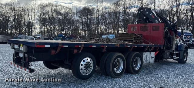 Image of Mack Granite equipment image 4