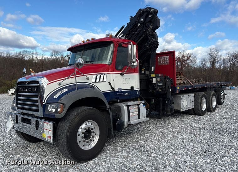 2022 Mack Granite Equipment Image0
