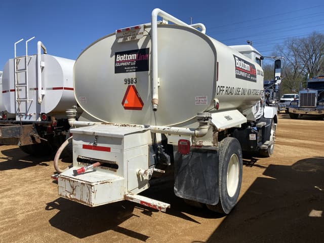 Image of Mack MD642 equipment image 2