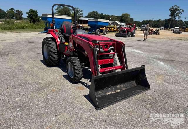 Image of Mahindra 1626 HST equipment image 2