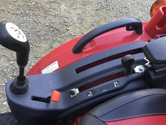 Thumbnail image Mahindra 1635 9