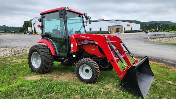 2022 Mahindra 1640 Equipment Image0