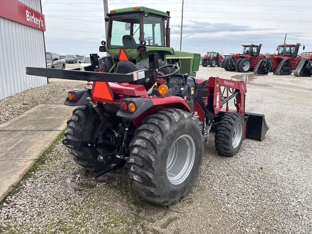 Image of Mahindra 2638 equipment image 1