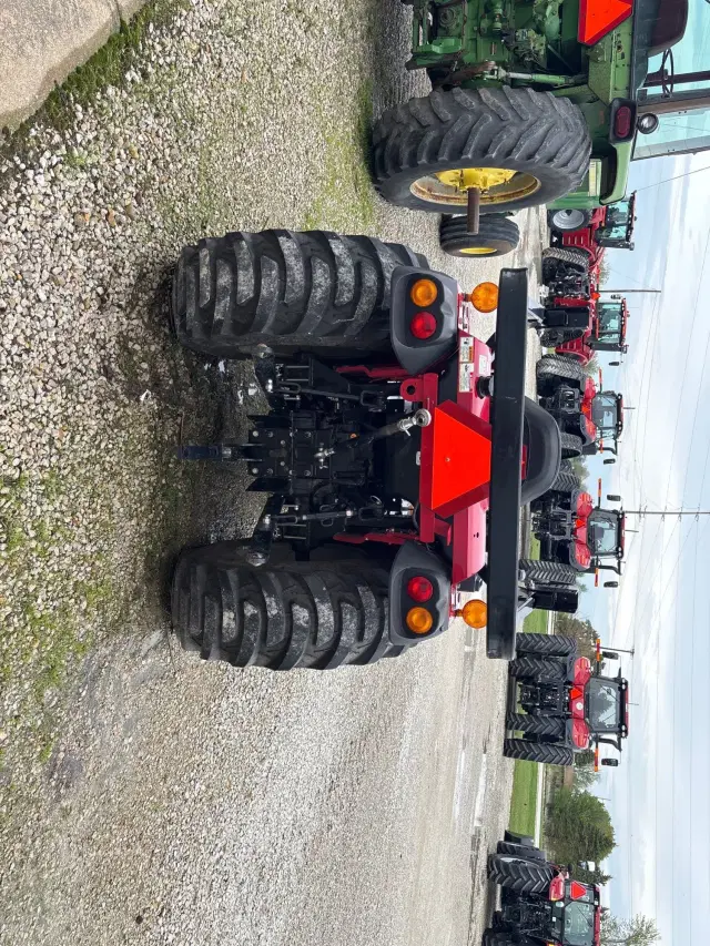 Image of Mahindra 2638 equipment image 2