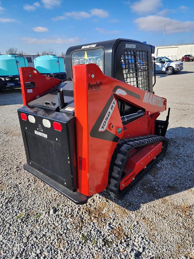 Image of Manitou 1050RT equipment image 3