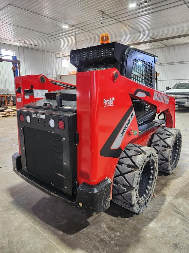Image of Manitou 2600R equipment image 1