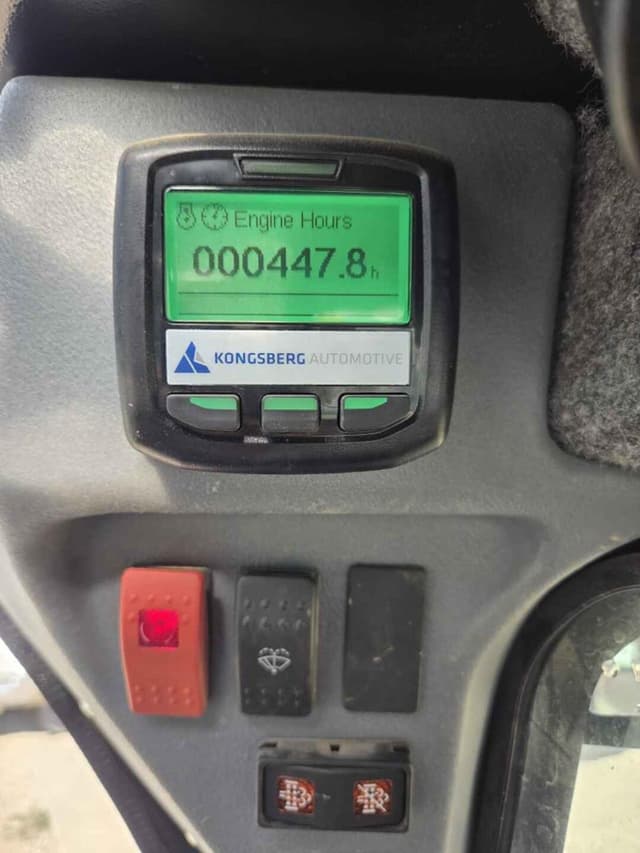 Image of Manitou 2600R equipment image 4