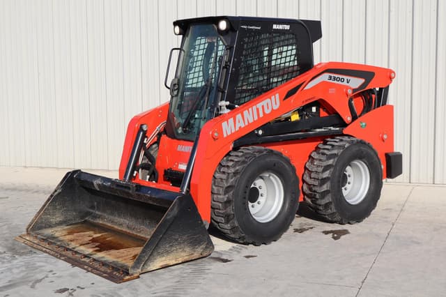 Image of Manitou 3300V equipment image 2