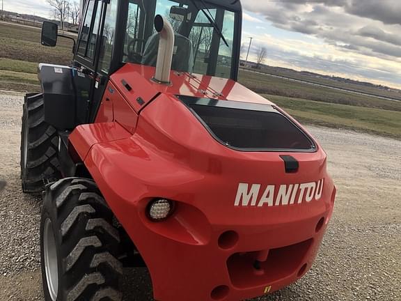 Image of Manitou M50-2 equipment image 2