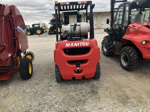 Image of Manitou MI40G equipment image 3