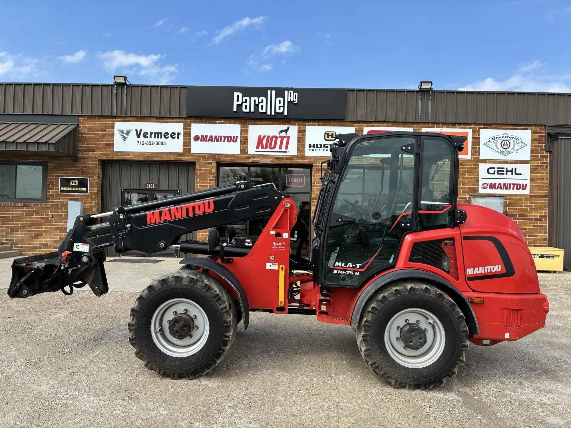 2022 Manitou MLA-T 516-75H Image