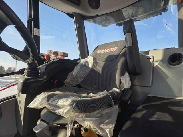 Image of Manitou MLT523T equipment image 2