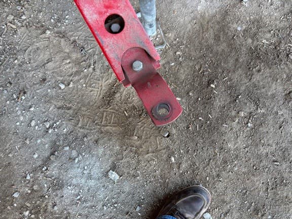 Image of Massey Ferguson 1359 equipment image 3